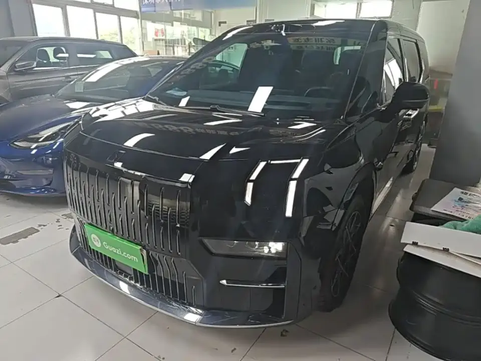 Zeekr 009 7-Seat Aisle Version 108kWh 2024