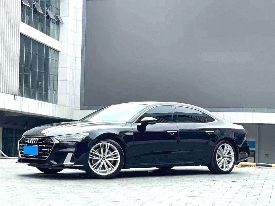 Audi A7L 45 TFSI quattro Premium Luxury 2024