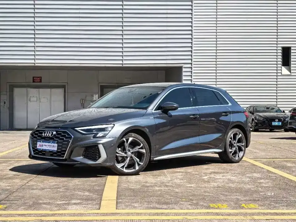 Audi A3 Sportback 35 TFSI Luxury Sport 2021