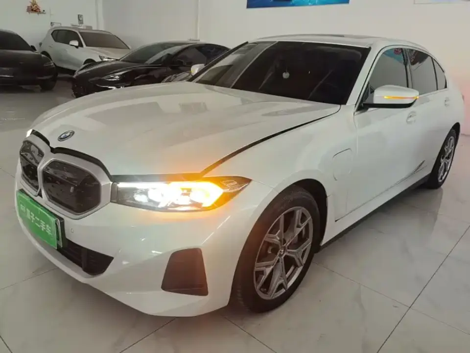 BMW i3 eDrive 35 L 2024