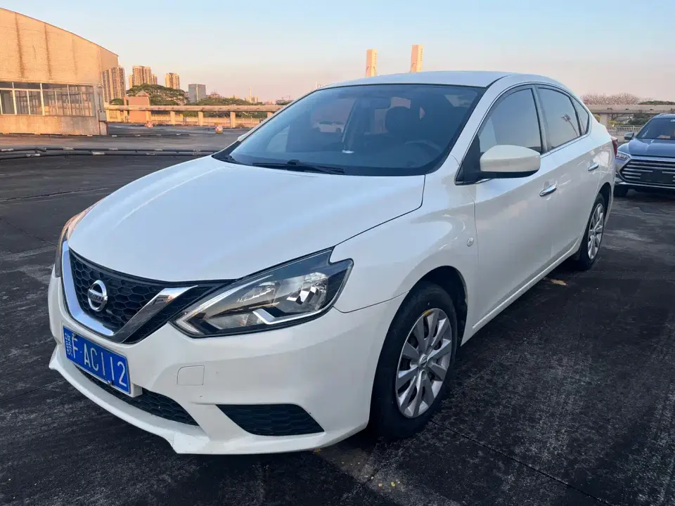 Nissan Sylphy Classic 1.6XE CVT Comfort Edition 2022