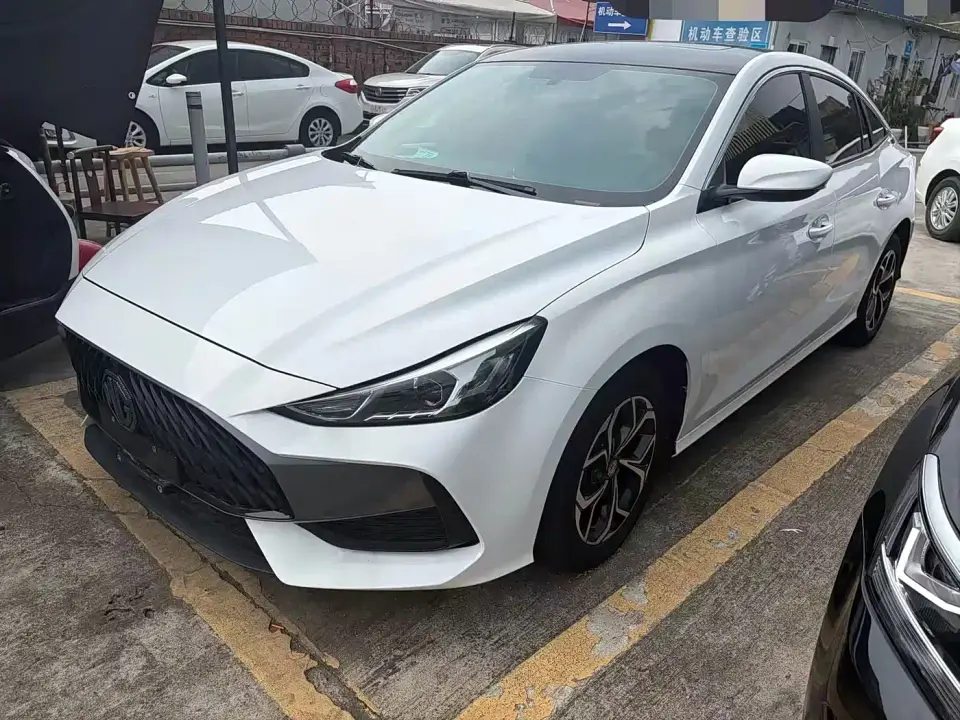 MG MG5 180DVVT CVT Youth Luxury Edition 2022