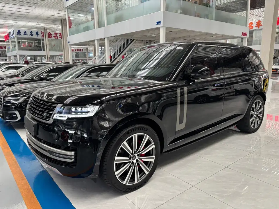 Land Rover Range Rover 3.0 L6 400PS Flourishing Era Extended Wheelbase 2025