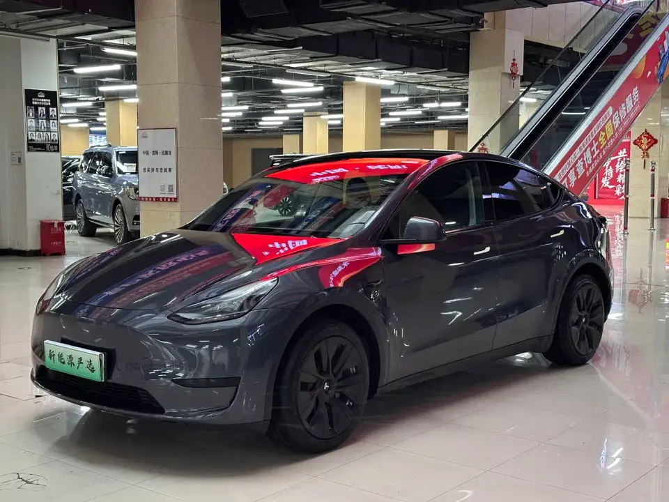 Tesla Model Y Facelift Rear-Wheel Drive Version 2023