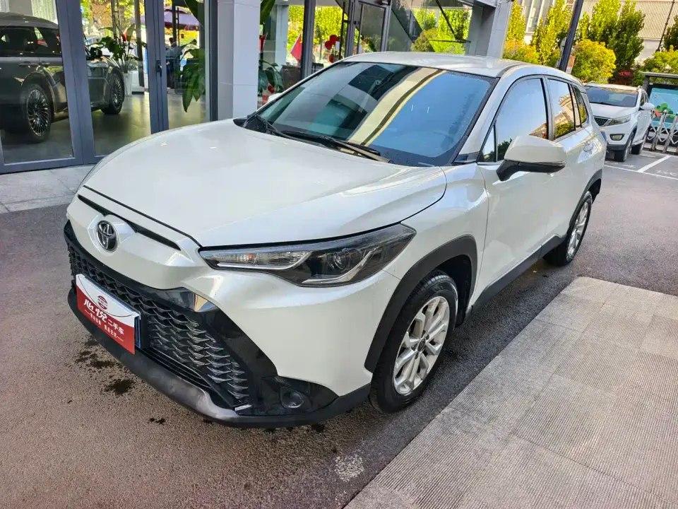Toyota Frontlander 2.0L CVT Leading Edition 2023