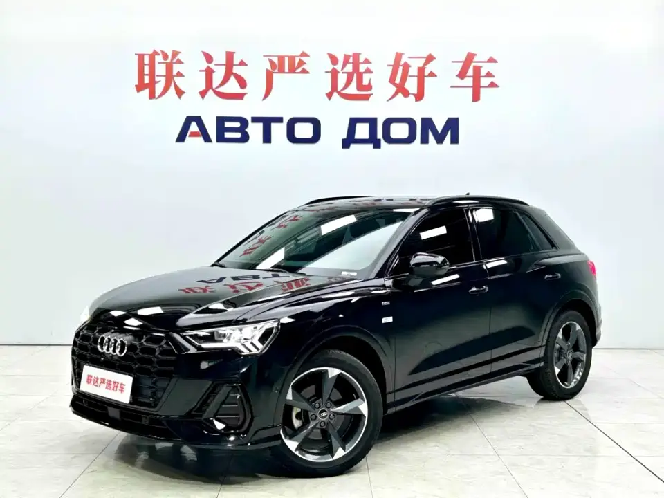 Audi Q3 35 TFSI Fashion Dynamic (1.4T) 2023