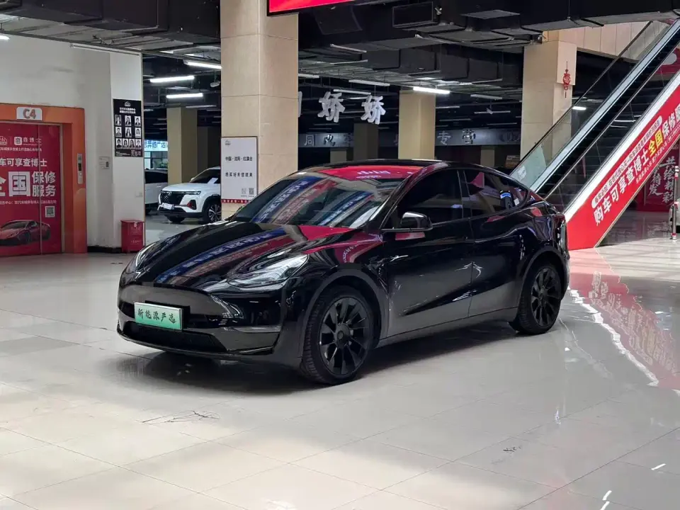 Tesla Model Y Facelift Rear-Wheel Drive Version 2023