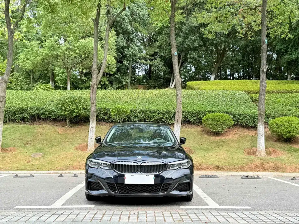 BMW 3 Series 325Li M Sport Night Edition 2021