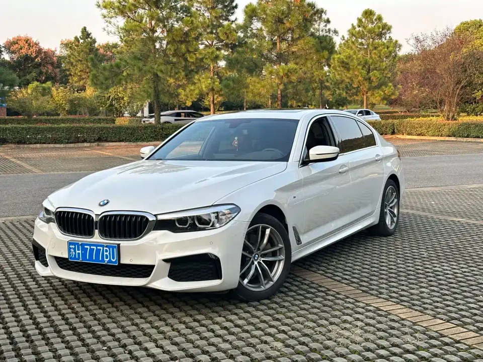 BMW 5 Series 525Li M Sport Package 2020