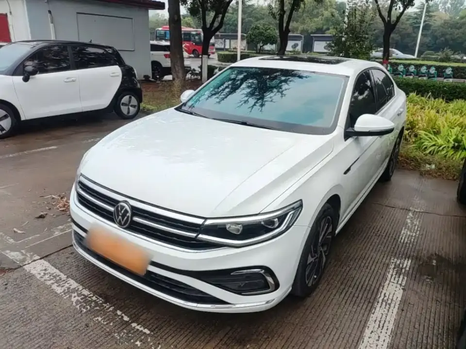 Volkswagen Bora 300TSI DSG Premium Edition 2023
