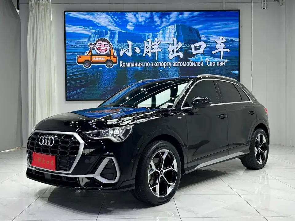 Audi Q3 35 TFSI Fashion Dynamic (1.4T) 2023