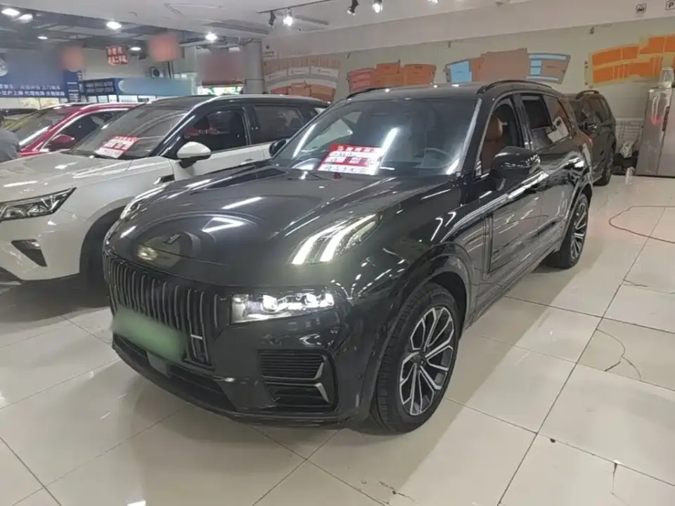 Lynk & Co 09 EM-P Model 2.0TD EM-P 4WD Max 5-Seater 2025