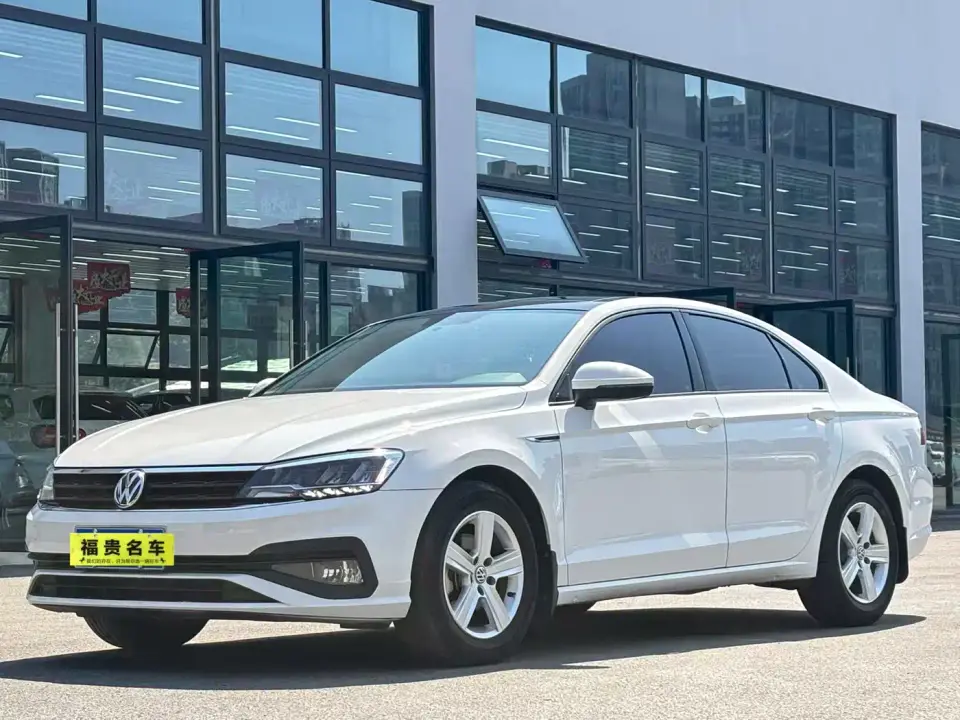 Volkswagen Lamando 230TSI DSG Fashion Edition 2022