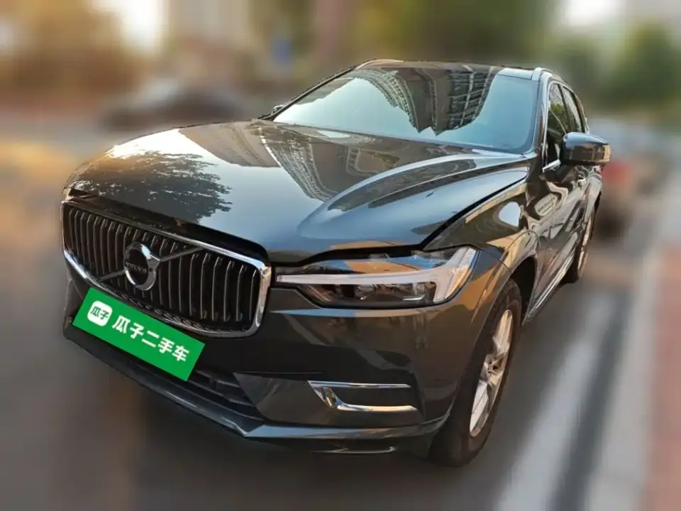 Volvo XC60 T5 AWD Momentum 2021