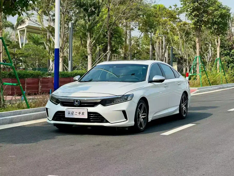 Honda Inspire Sharp Hybrid 2.0L Pure Excellence 2022