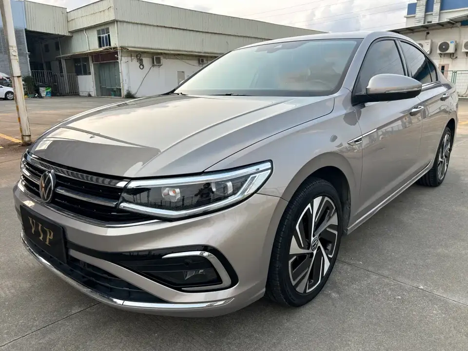 Volkswagen Bora 300TSI DSG Premium Edition 2023