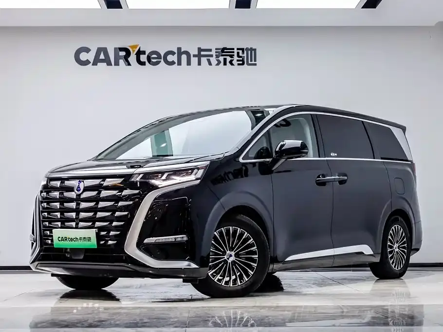 Denza D9 DM-i 980 AWD Premium 2025