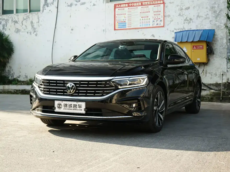 Volkswagen Passat Outstanding 380TSI Dragon Glory Edition 2025