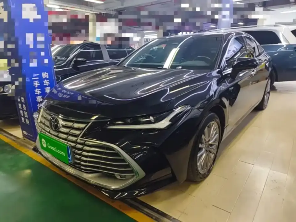 Toyota Avalon Hybrid 2.0L Luxury Edition 2025
