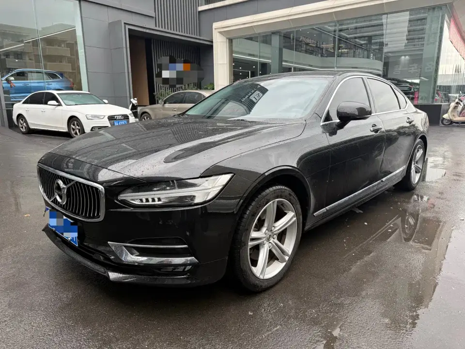 Volvo S90 T5 Momentum 2019