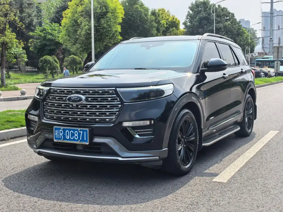 Ford Explorer EcoBoost 285 AWD Titanium Edition 6-Seater 2020