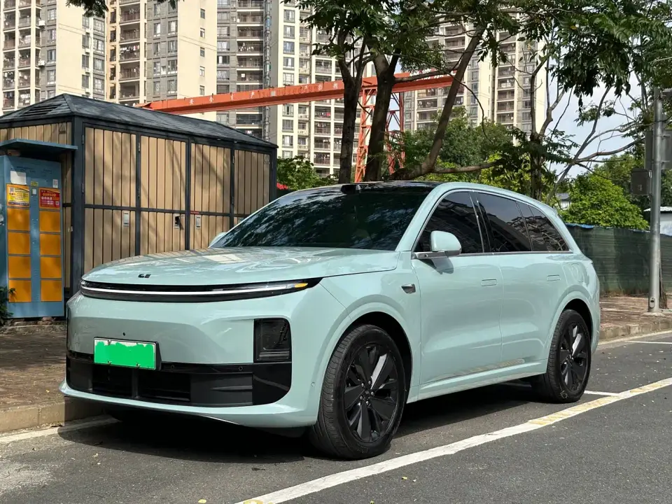 Li Auto L6 Pro Smart Renewal Edition 2025