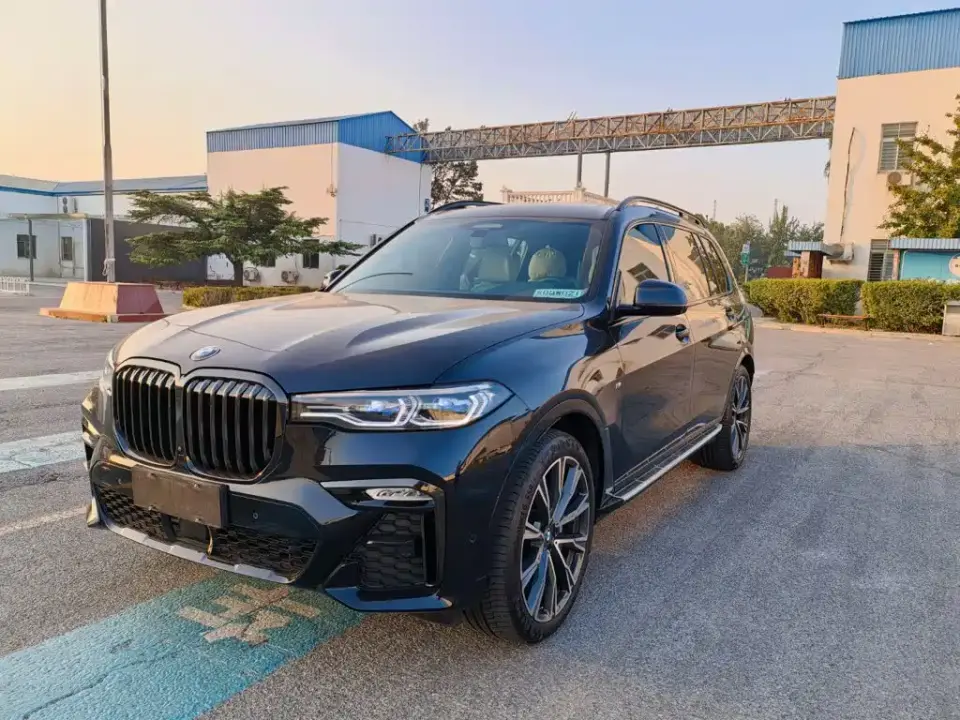 BMW X7 xDrive40i Executive M Sport Package 2021