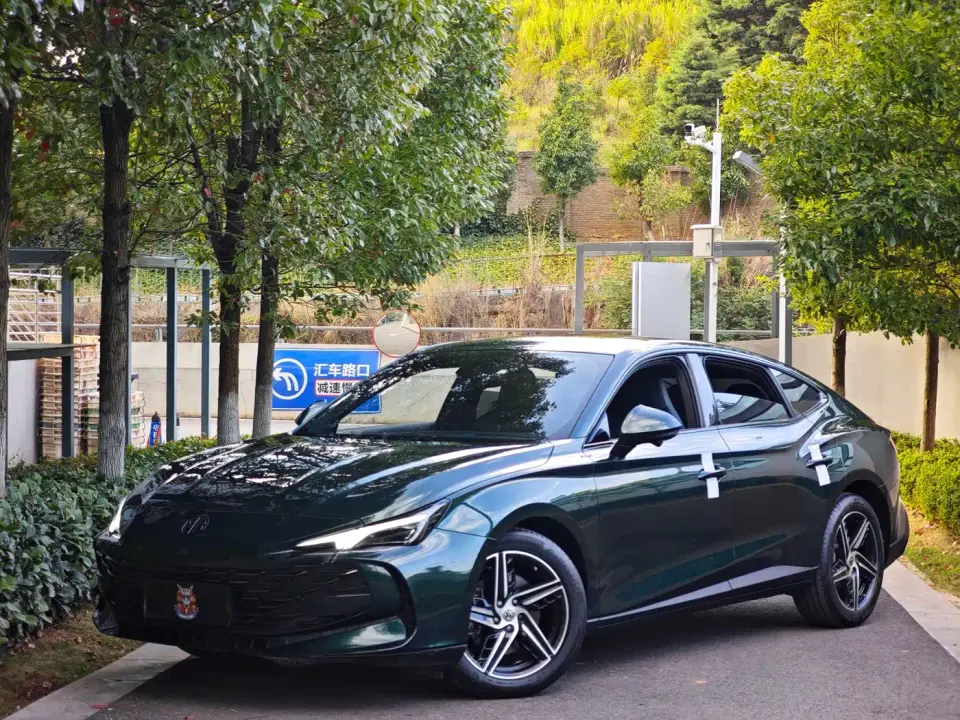 MG MG7 Model 1.5T DCT Ultimate Luxury Edition 2023