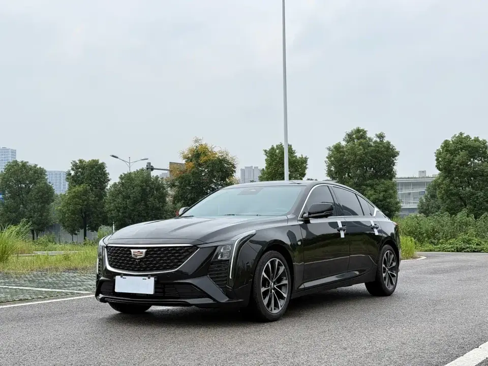 Cadillac CT5 Model 28T Urban Sport Edition 2026