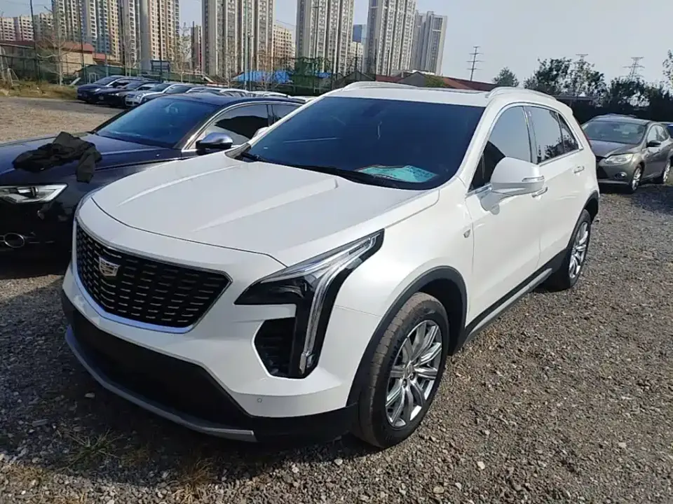 Cadillac XT4 28T FWD Leading Edition 2019