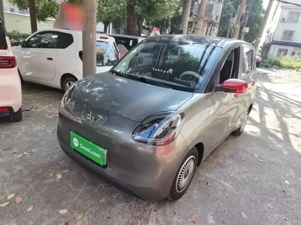 Wuling Motors Hongguang MINIEV 4-Door Advanced 2025