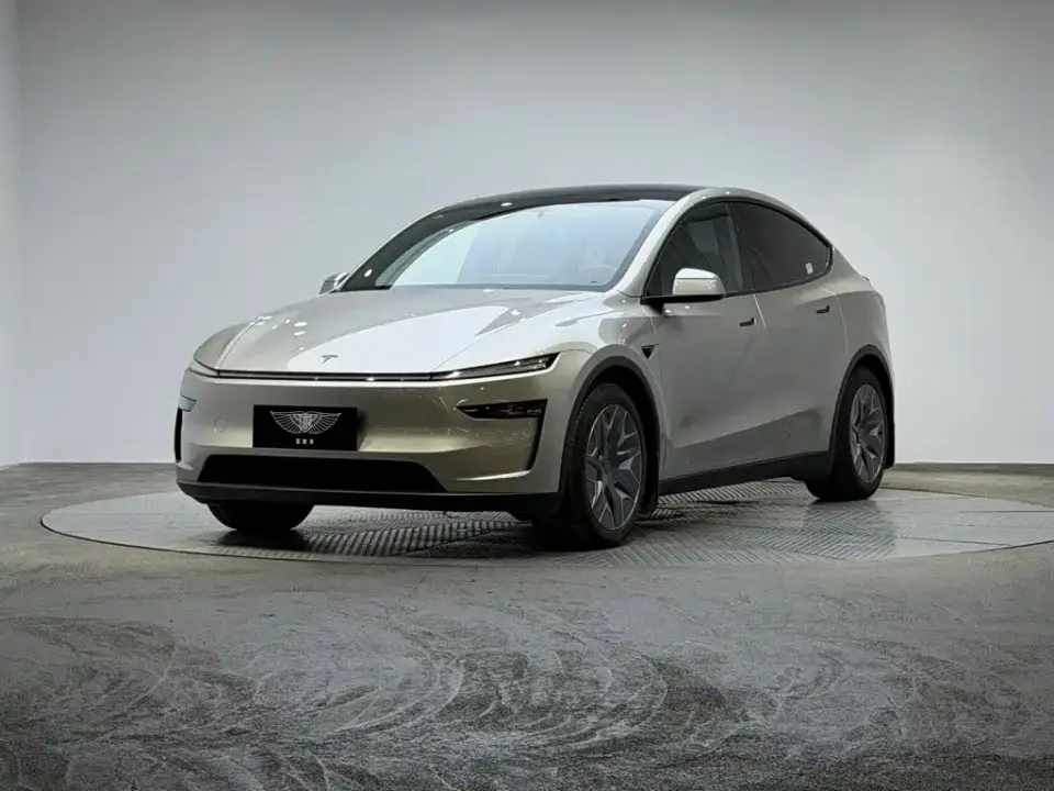 Tesla Model Y L Facelift Long Range AWD 2026