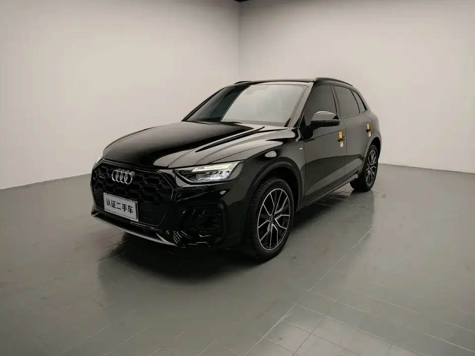 Audi Q5L Model 40 TFSI Luxury Dynamic 2024