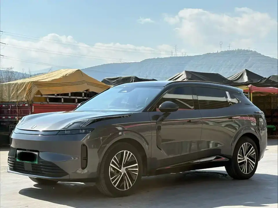 Lynk & Co 08 EM-P 120km Long Range Plus 2024
