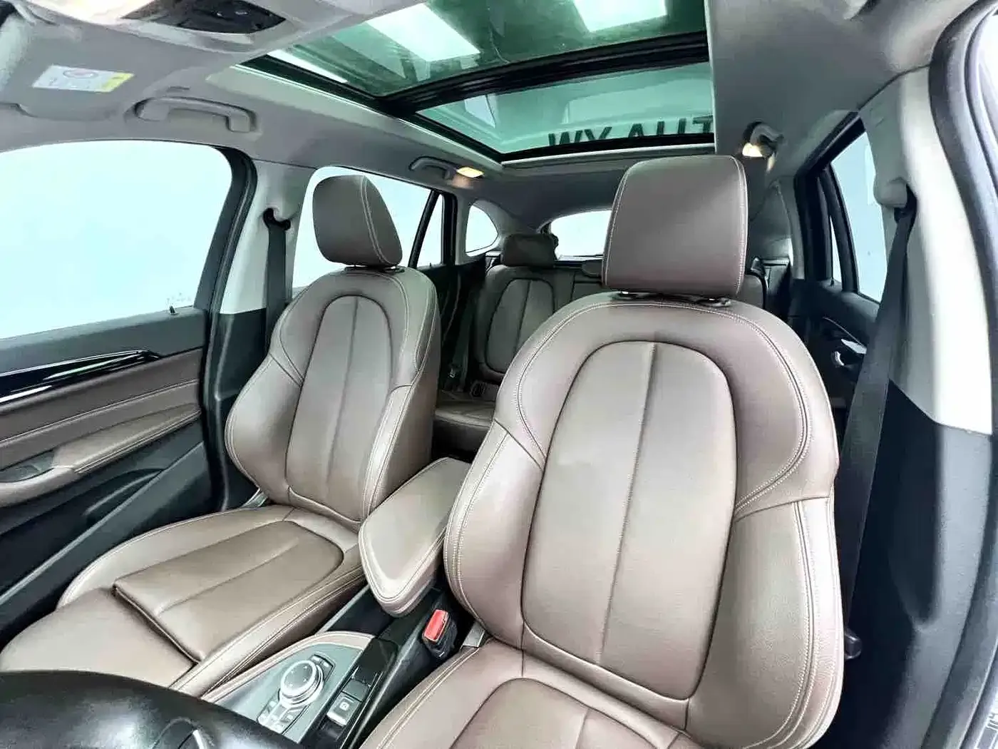 BMW X1 sDrive20Li Premium 2022 — фото 13