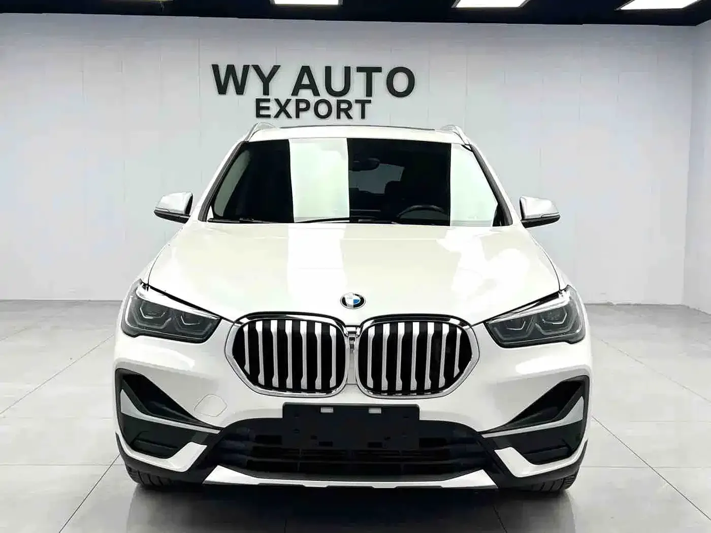 BMW X1 sDrive20Li Premium 2022 — фото 2