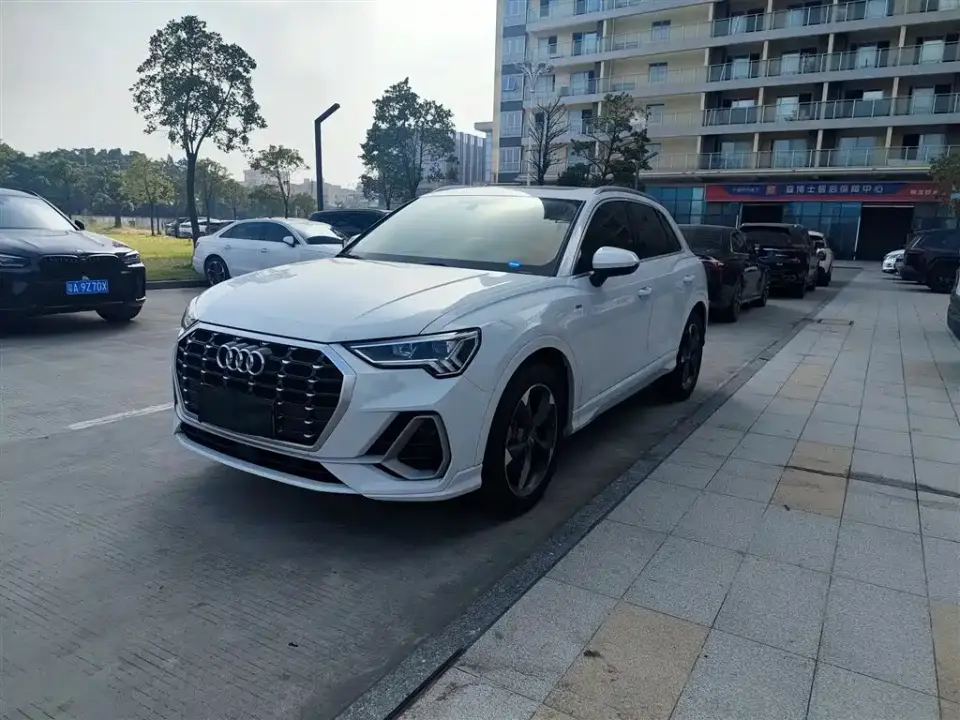 Audi Q3 40 TFSI Fashion Dynamic 2020