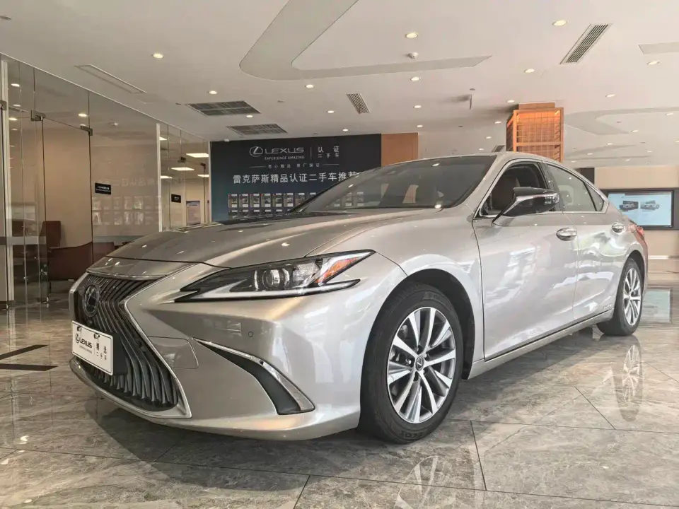 Lexus ES 300h Excellence Edition China V 2019
