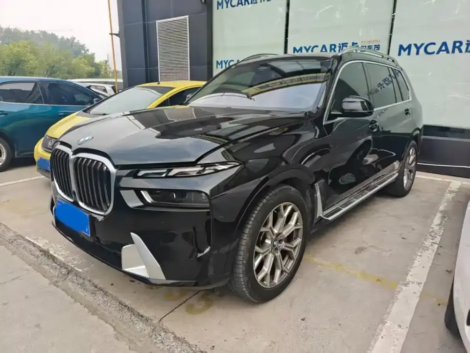 BMW X7 xDrive40i Leading Luxury Package 2024