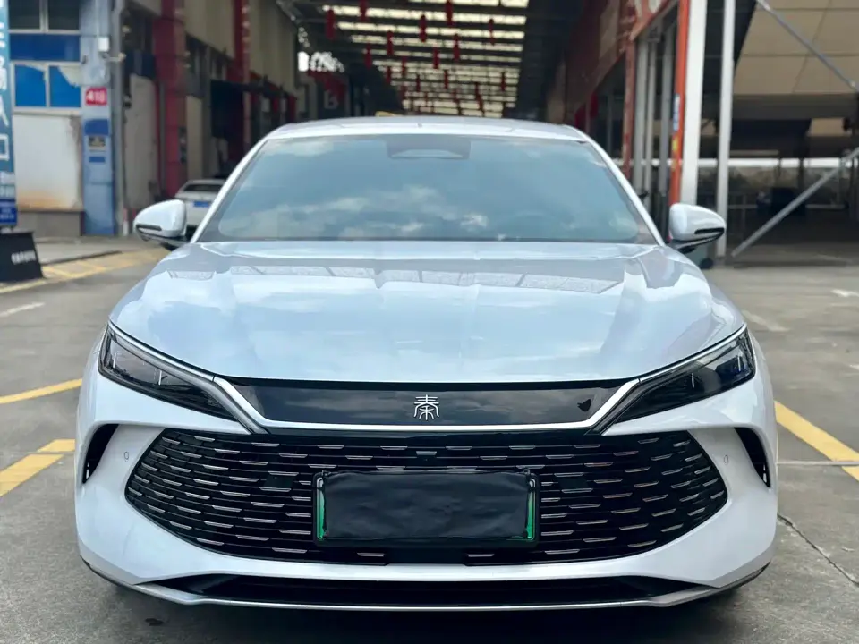 BYD Qin L DM-i Smart Drive Edition 80KM Leading 2025