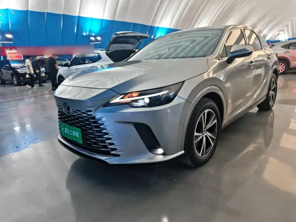 Lexus RX 300 4WD Premium Edition 2025