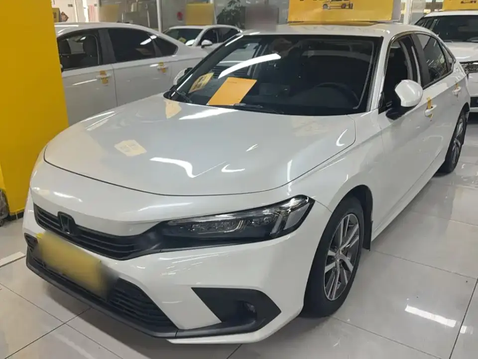 Honda Civic 240TURBO CVT Dynamic Edition 2025