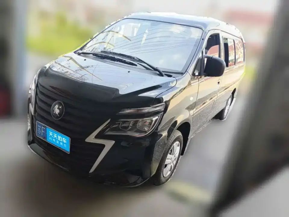 Dongfeng Fengxing Lingzhi M5 1.5T Long Wheelbase Basic 7-seater 2026