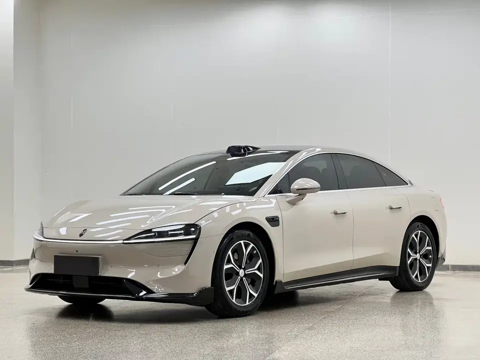 Zhijie S7 705km Max 2025