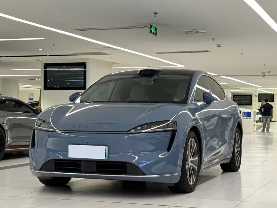 Zhijie Luxeed R7 Pure Electric 667km Max 2025
