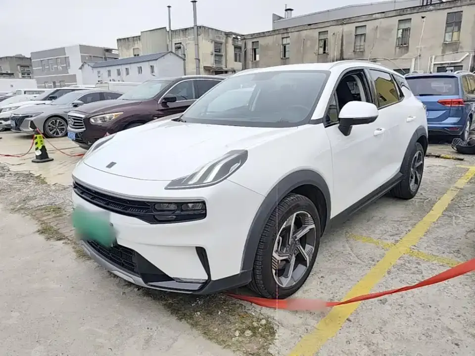 Lynk & Co 06 EM-P PHEV 84KM Range Pro 2022