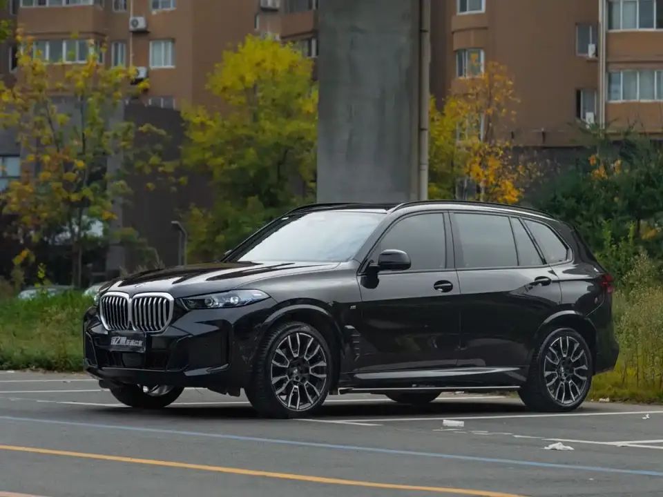 BMW X5 xDrive 40Li M Sport Package 2024
