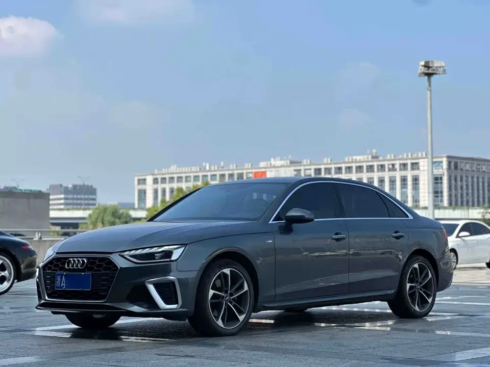 Audi A4L 40 TFSI Fashion Dynamic 2023