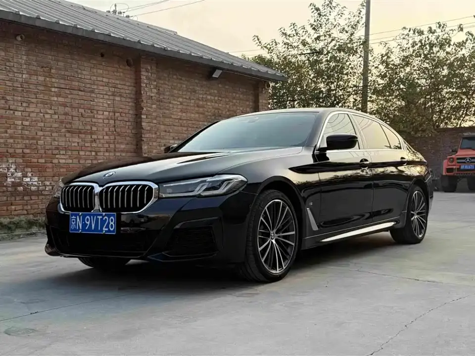BMW 5 Series 530Li Leading M Sport Package 2022