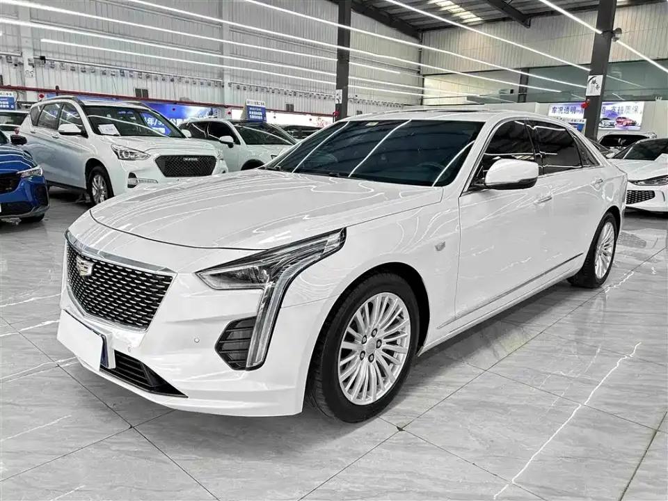 Cadillac CT6 28T Luxury 2022
